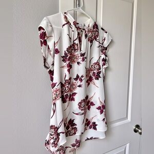 {DR2} Floral Print Top